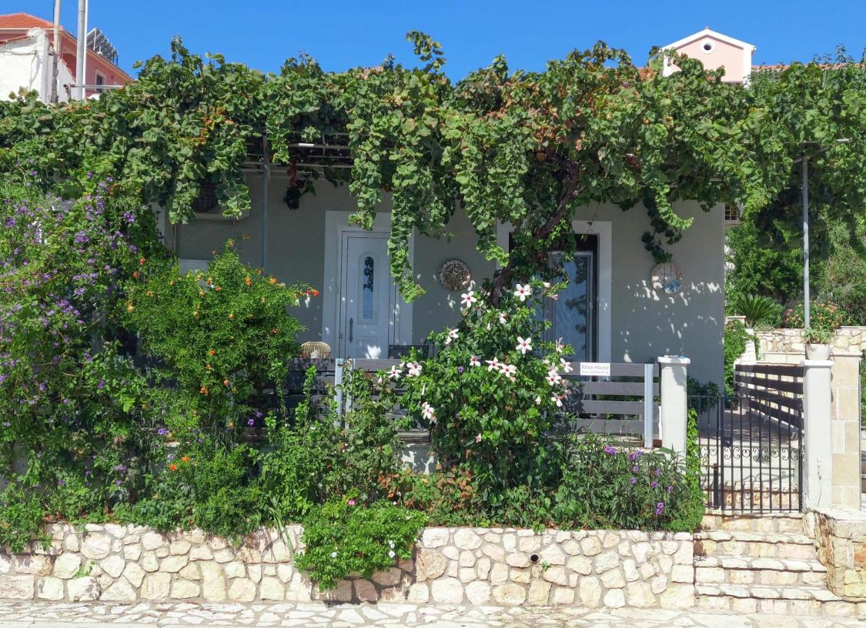 Ritsa House Villa Agia Efimia Bagian luar foto